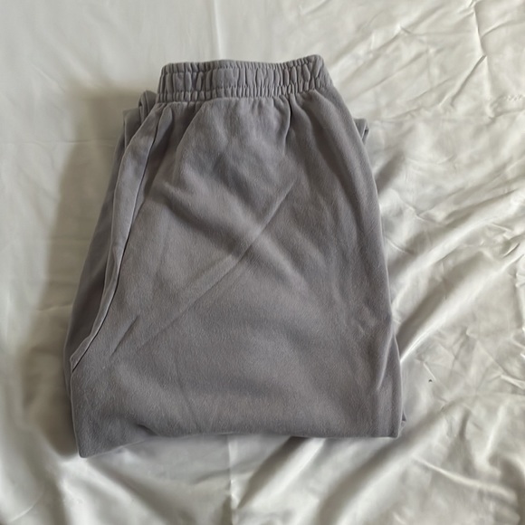 Sweats - Picture 3 of 3